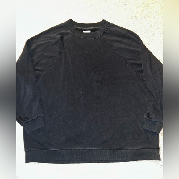 American Eagle Outfitters Crewneck Black Sweater - Picture 1 of 3